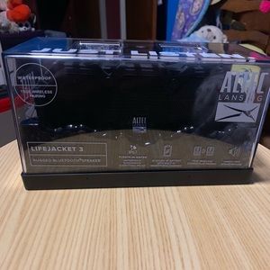 Lifejacket 3 Altec Bluetooth speaker